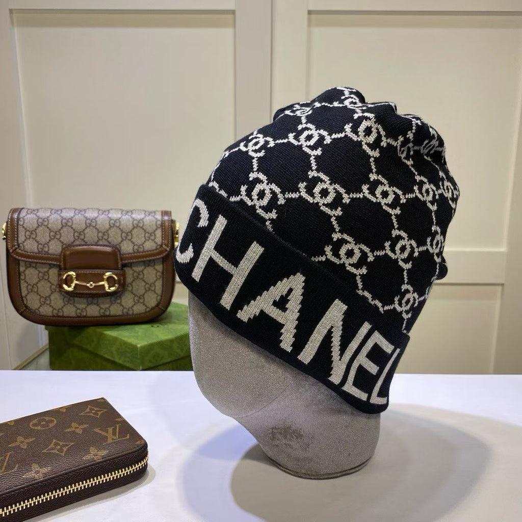 M1R86C67 Fashion hats