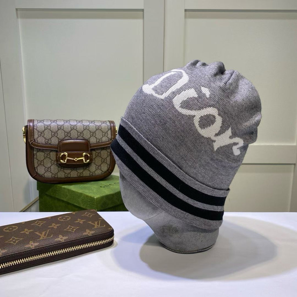 M1R86D59 Fashion hats