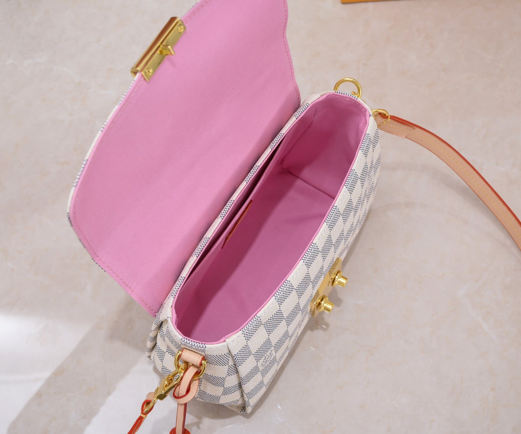 B1X66E9 Fashion high-quality leather bag