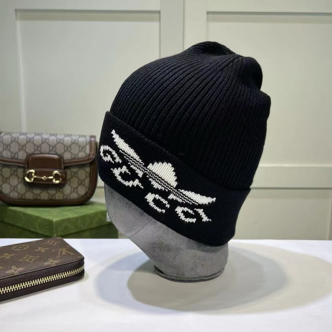 M1R86B41 Fashion hats