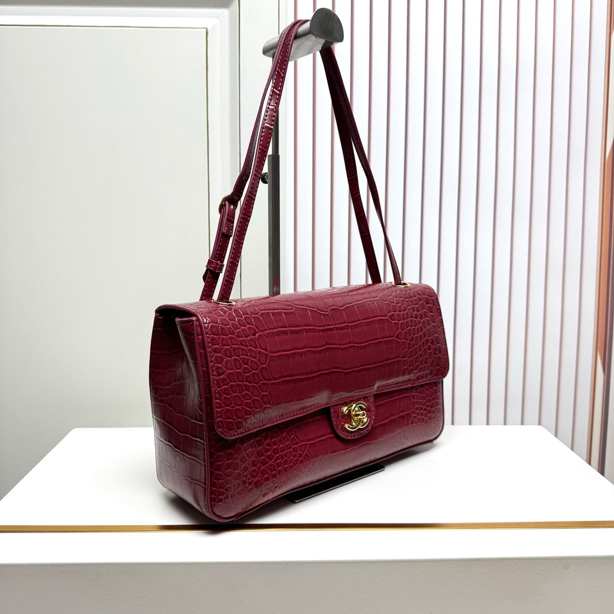 B1N96C37 Popular leather bag
