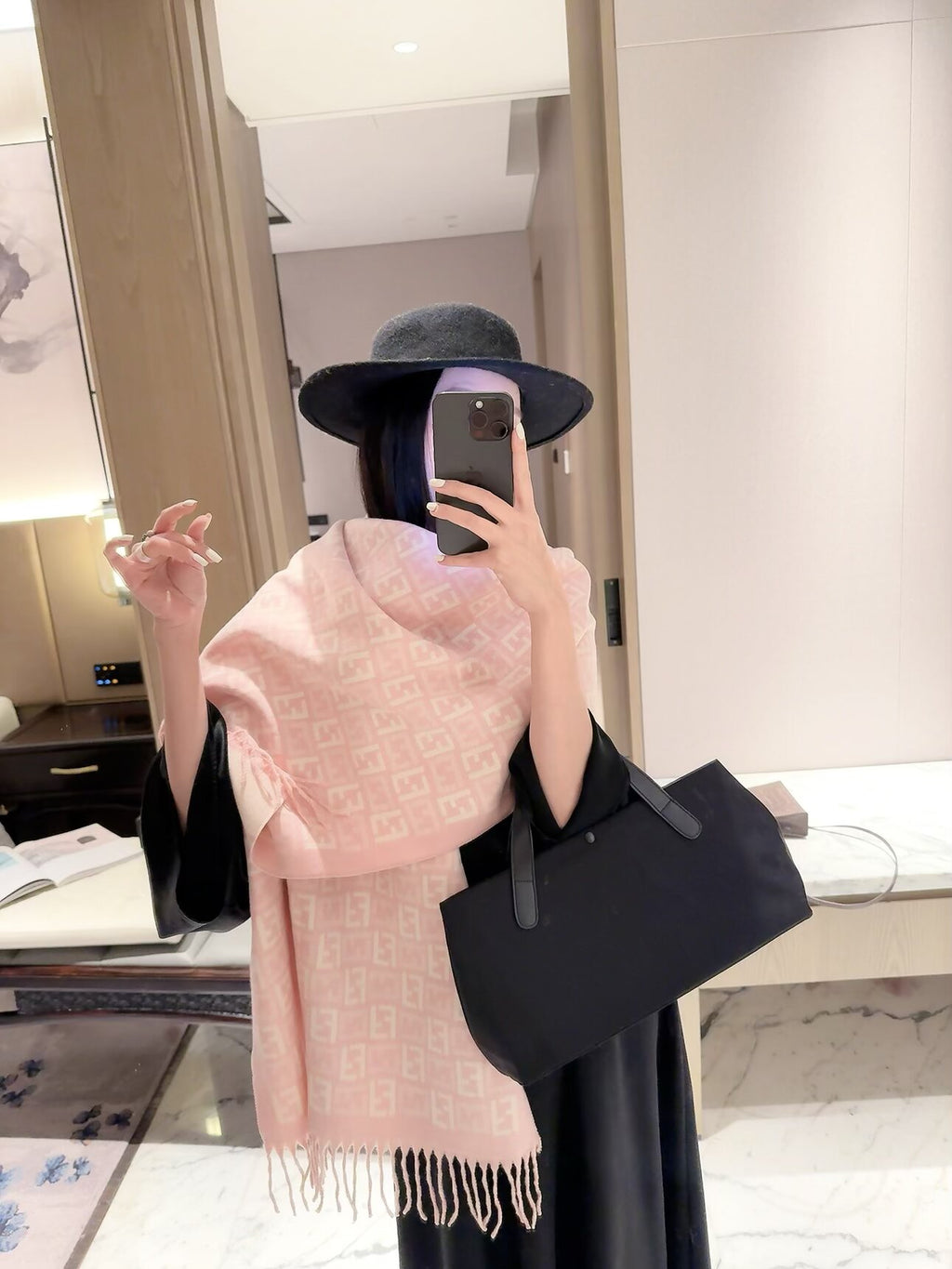 W1R86F104 Popular Winter Scarves