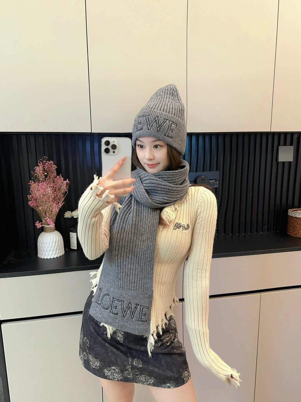 M1R96A6 Fashion Hat and scarf set