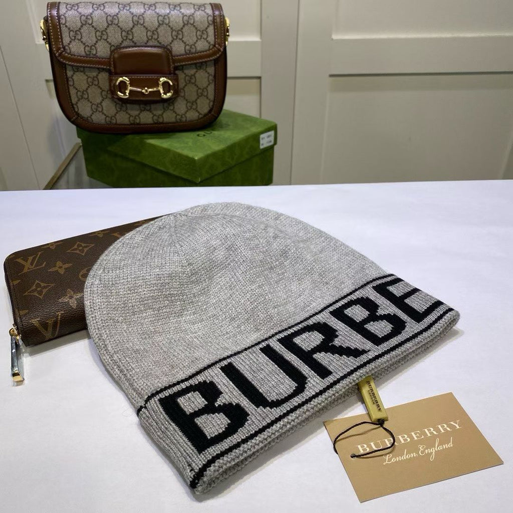 M1R86R74 Fashion hats
