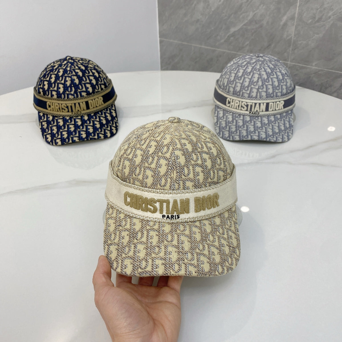 M1R86D127 Popular hats