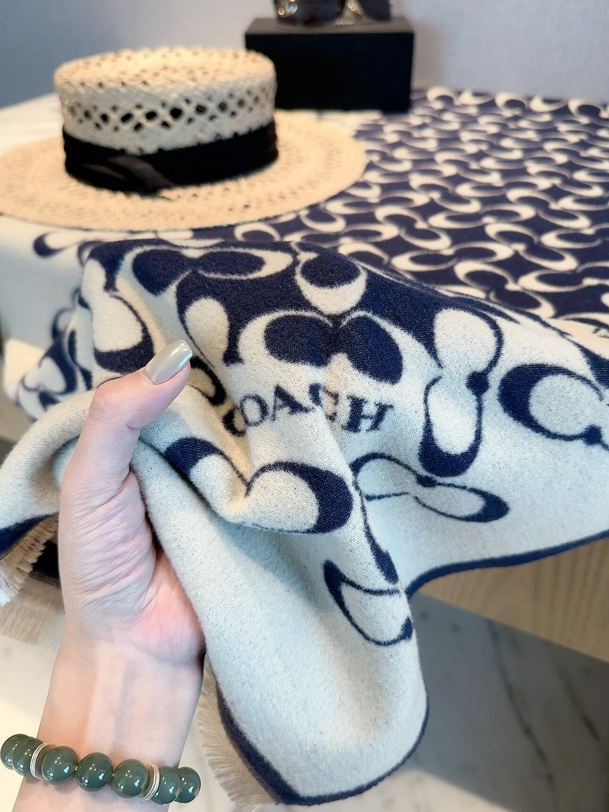 W1R106A38 Fashion Winter Scarves