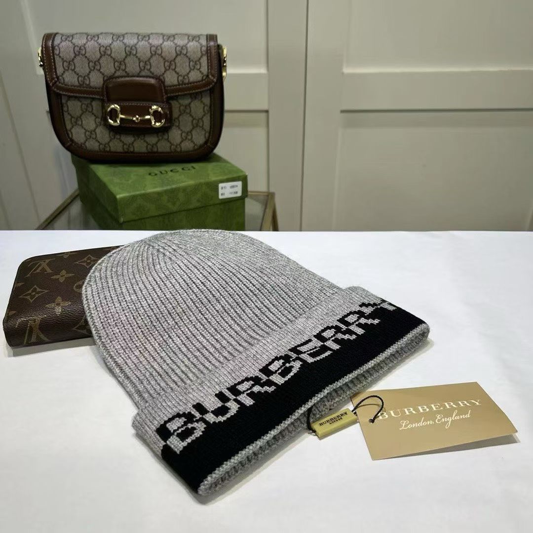 M1R86R80 Fashion hats