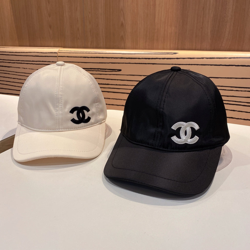 M1R86C102 Fashion hats