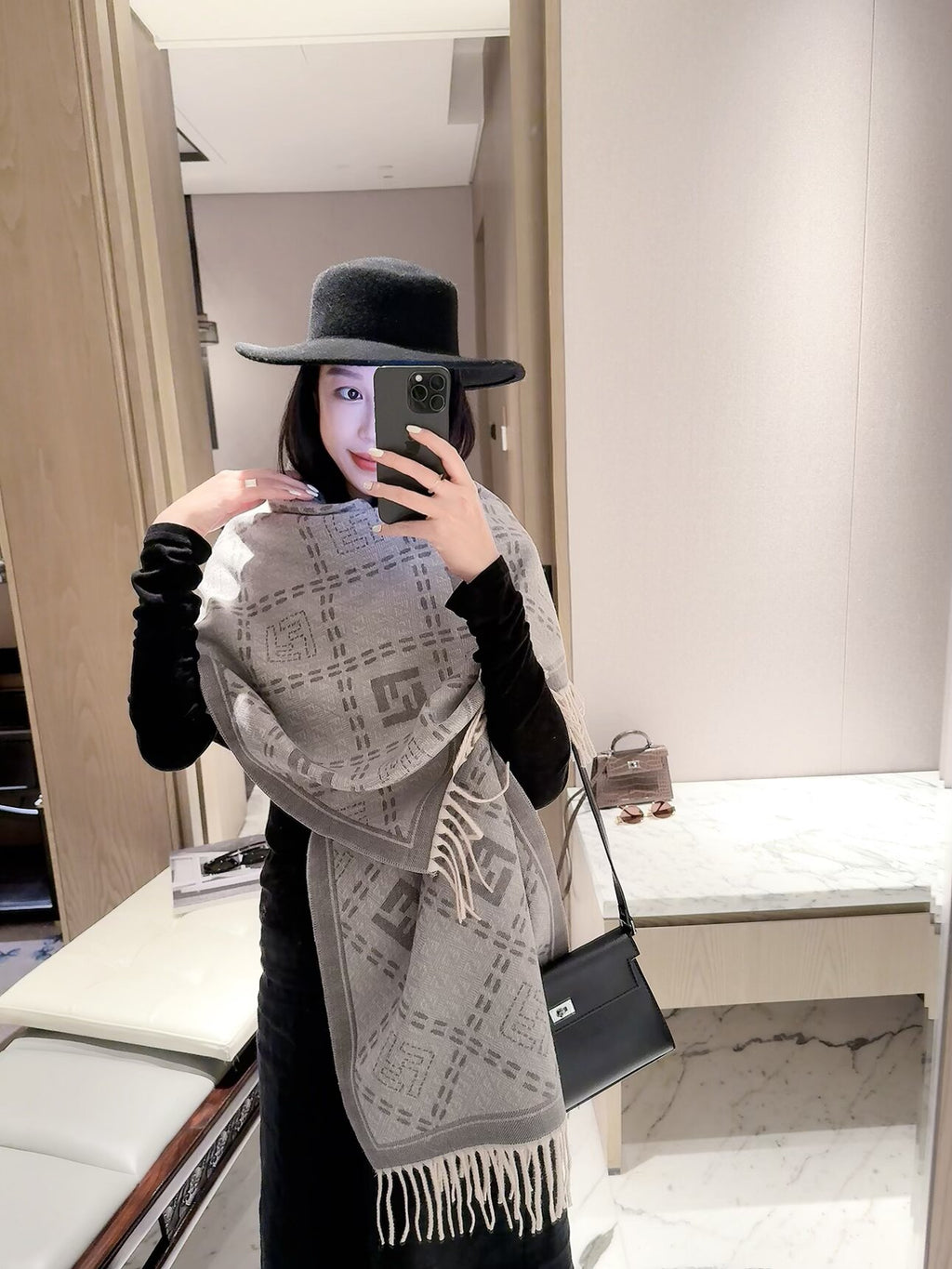 W1R86F118 Popular Winter Scarves