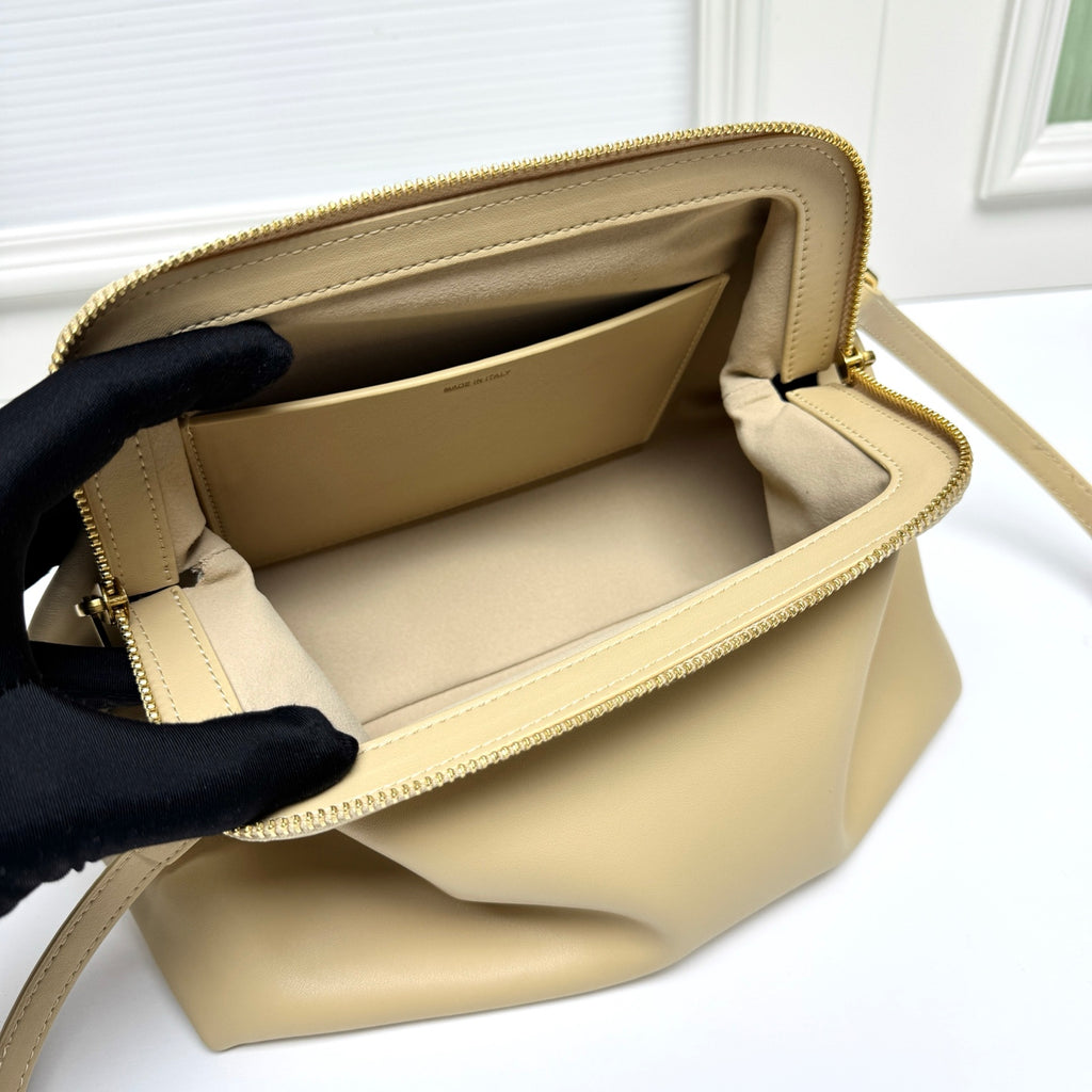 B1R106N1 Fashion leather bag