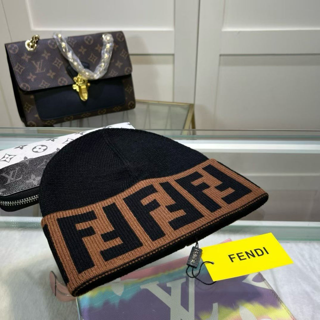 M1R86F79 Fashion hats