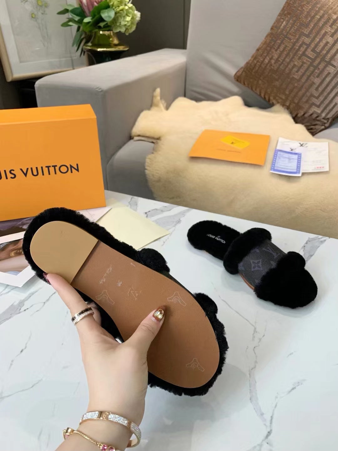 Z2P106E24 Fashion high-quality shoes