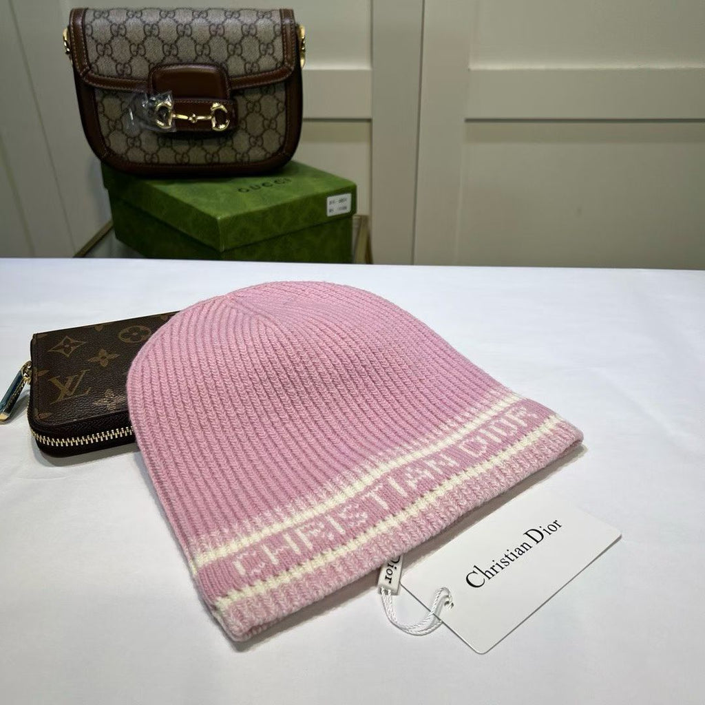 M1R86D99 Fashion hats