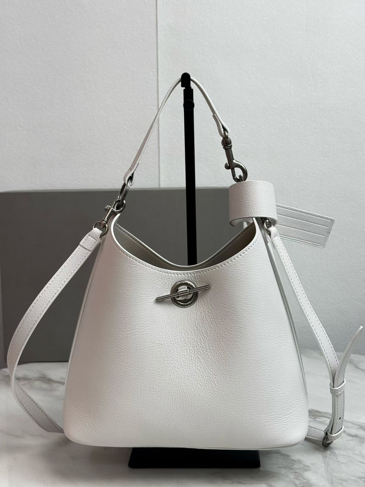 146PJ144B Popular leather bags