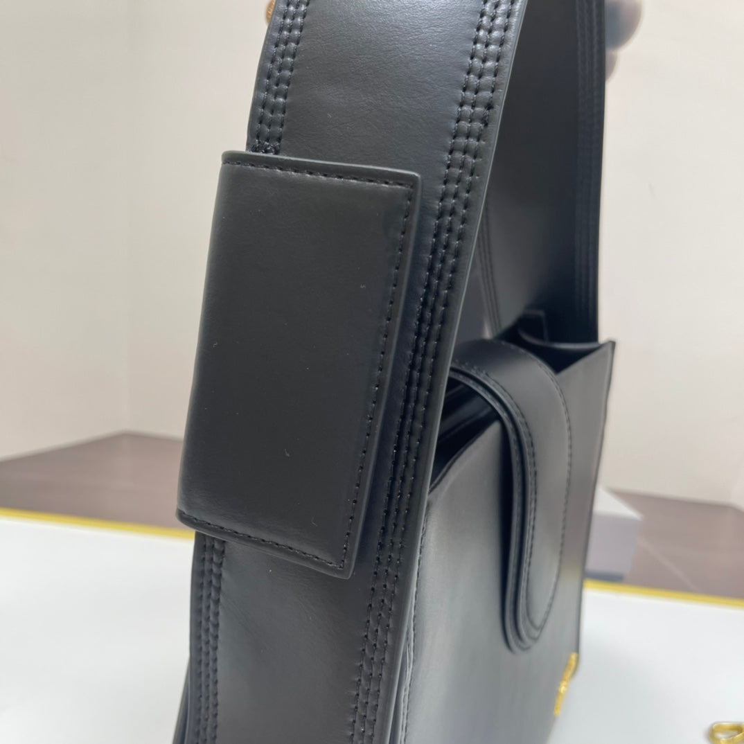 136PA25B Popular leather bag