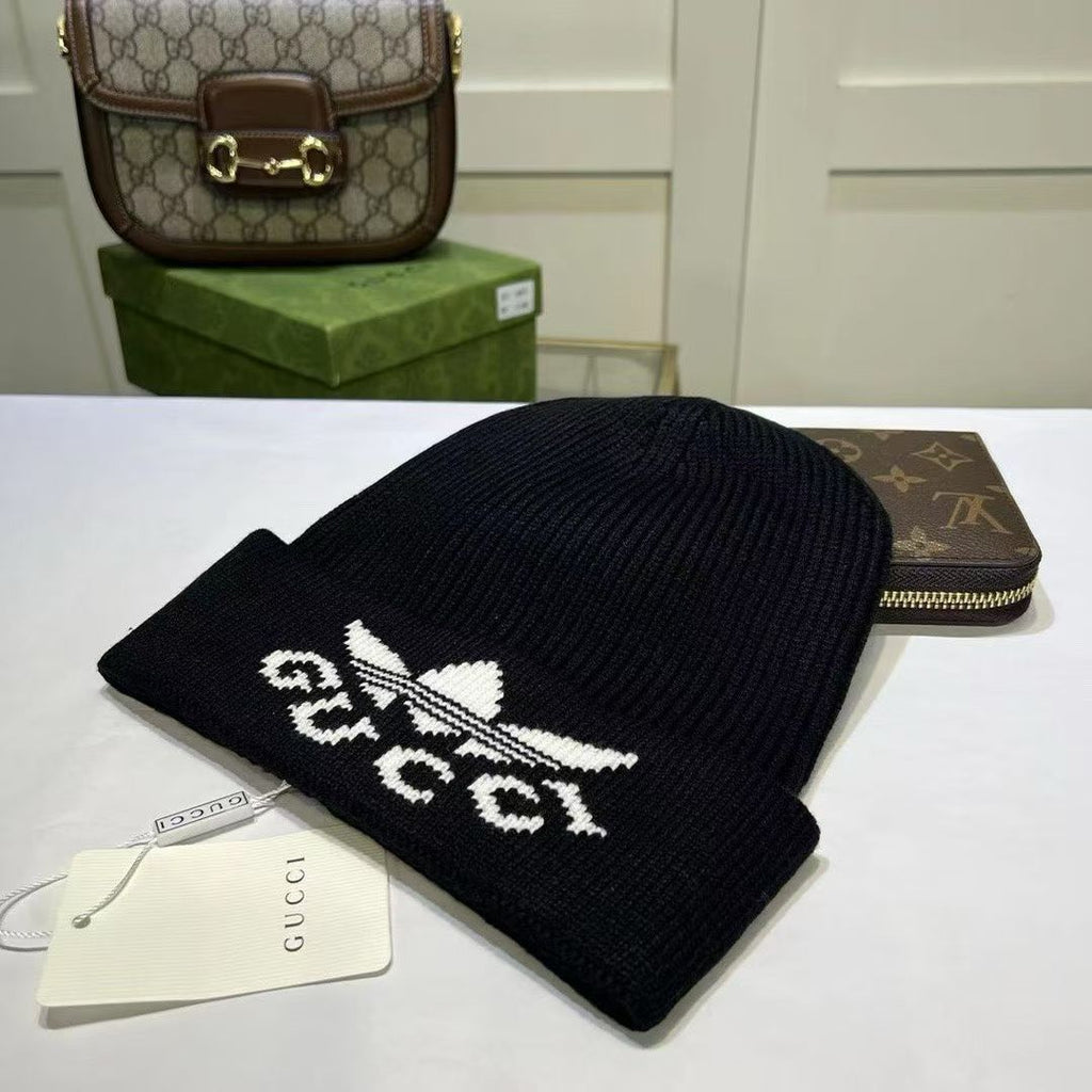 M1R86B41 Fashion hats