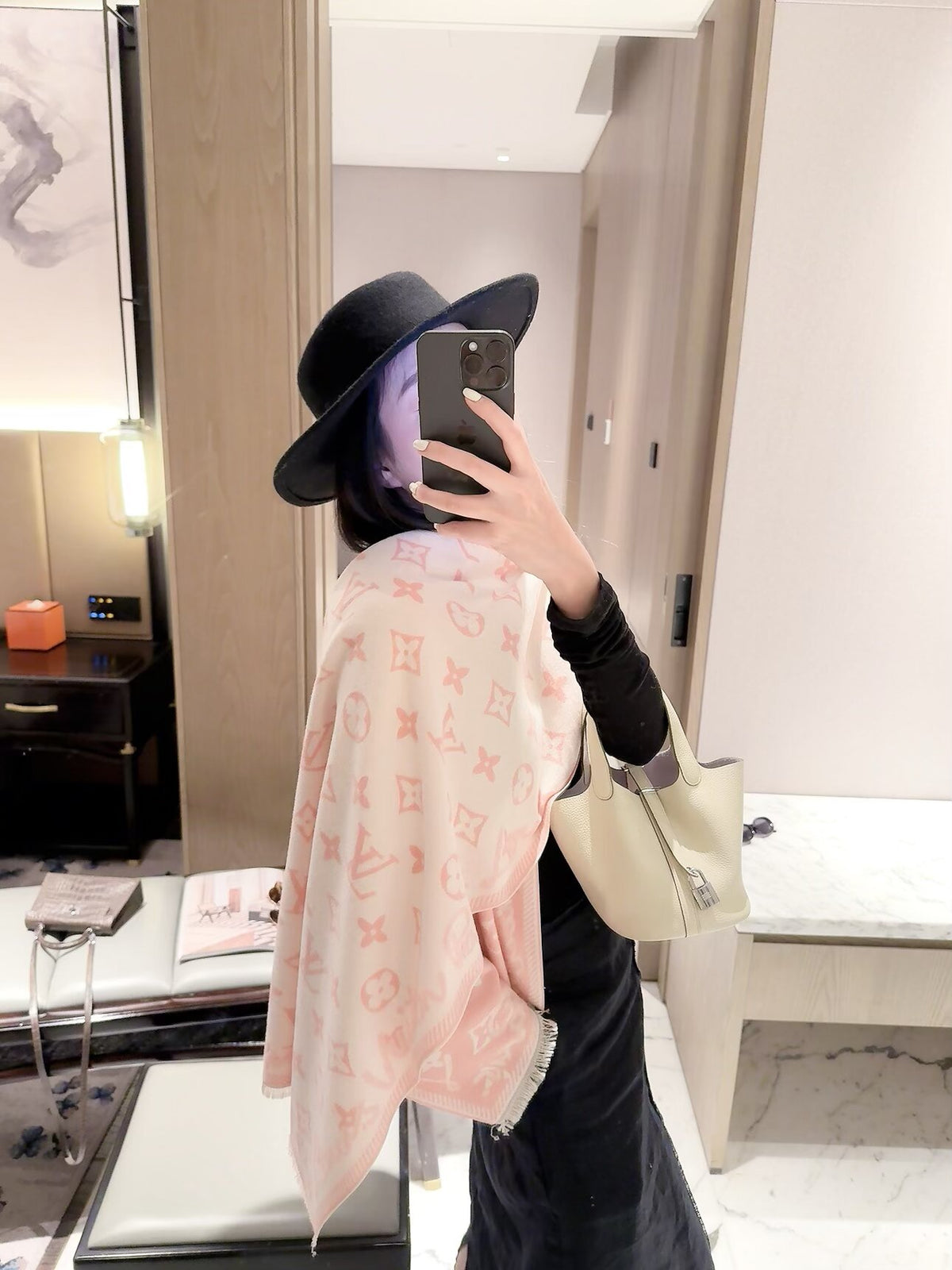 W1R86E111 Popular Winter Scarves