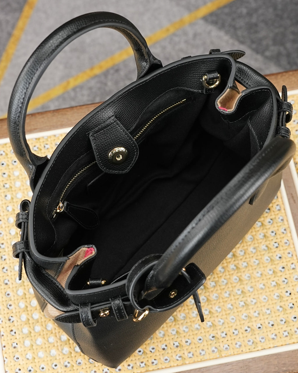 B1R76R20 Fashion leather bag