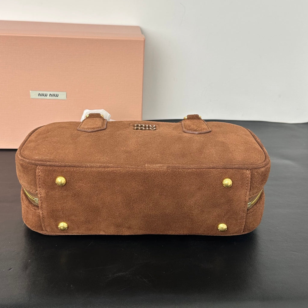 146PA153B Popular leather bags