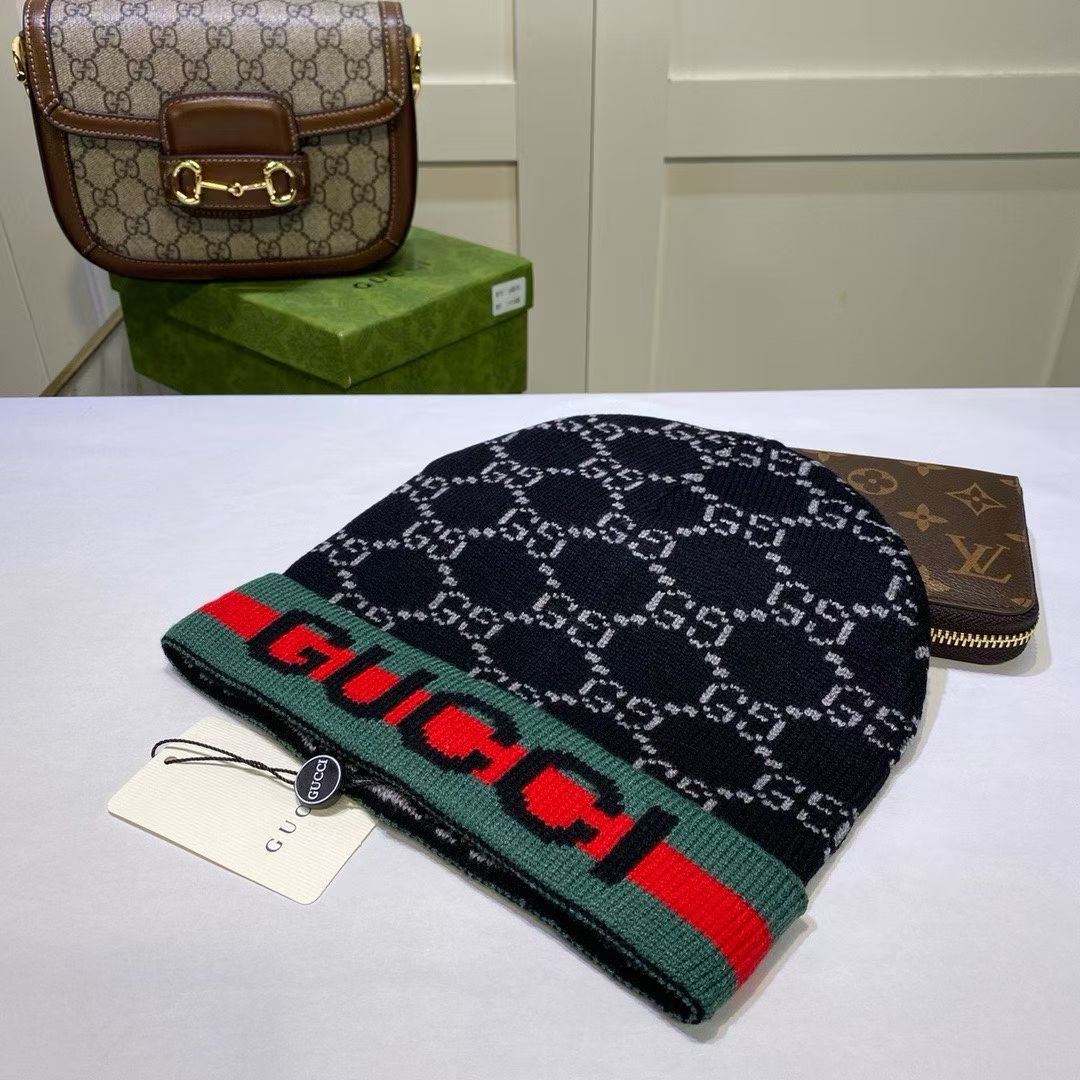 M1R86B72 Fashion hats