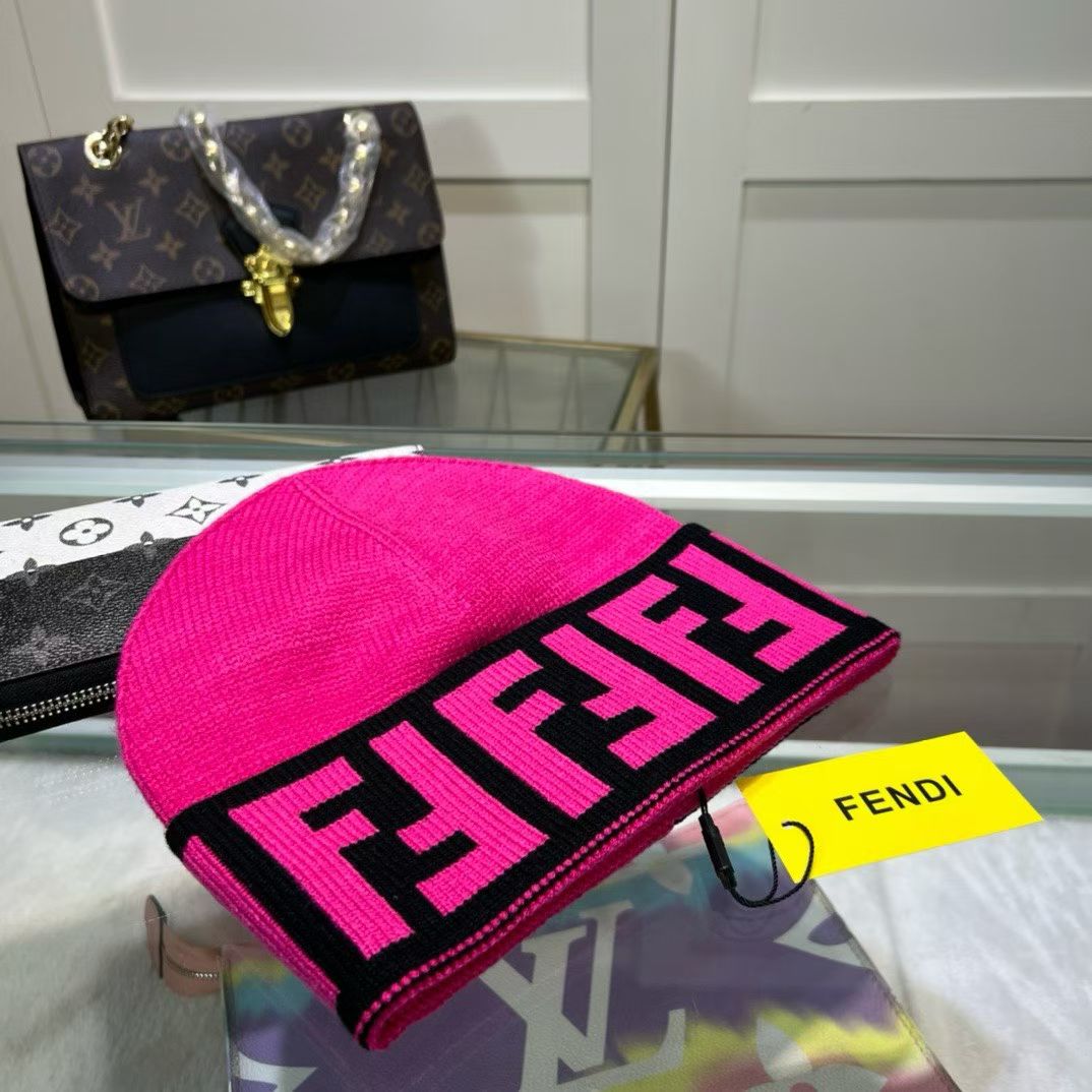 M1R86F79 Fashion hats