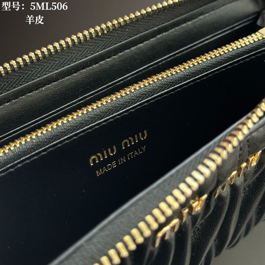 146PA123B Popular leather wallets