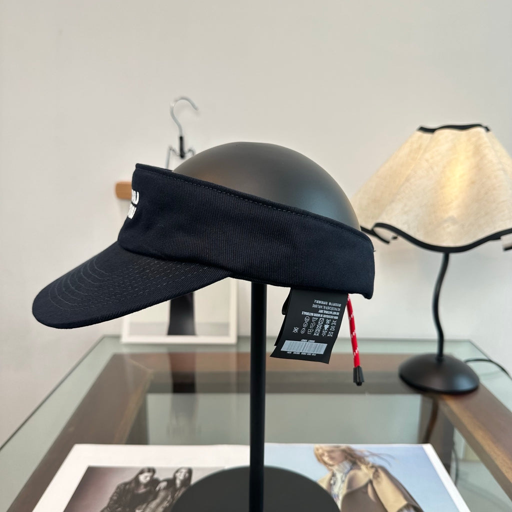 M1R76A9 Fashion hats