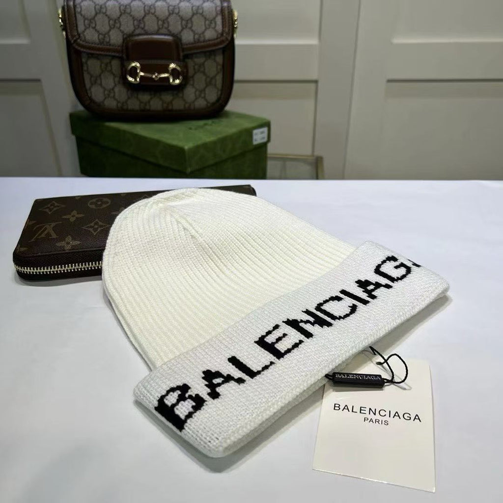 M1R86J86 Fashion hats