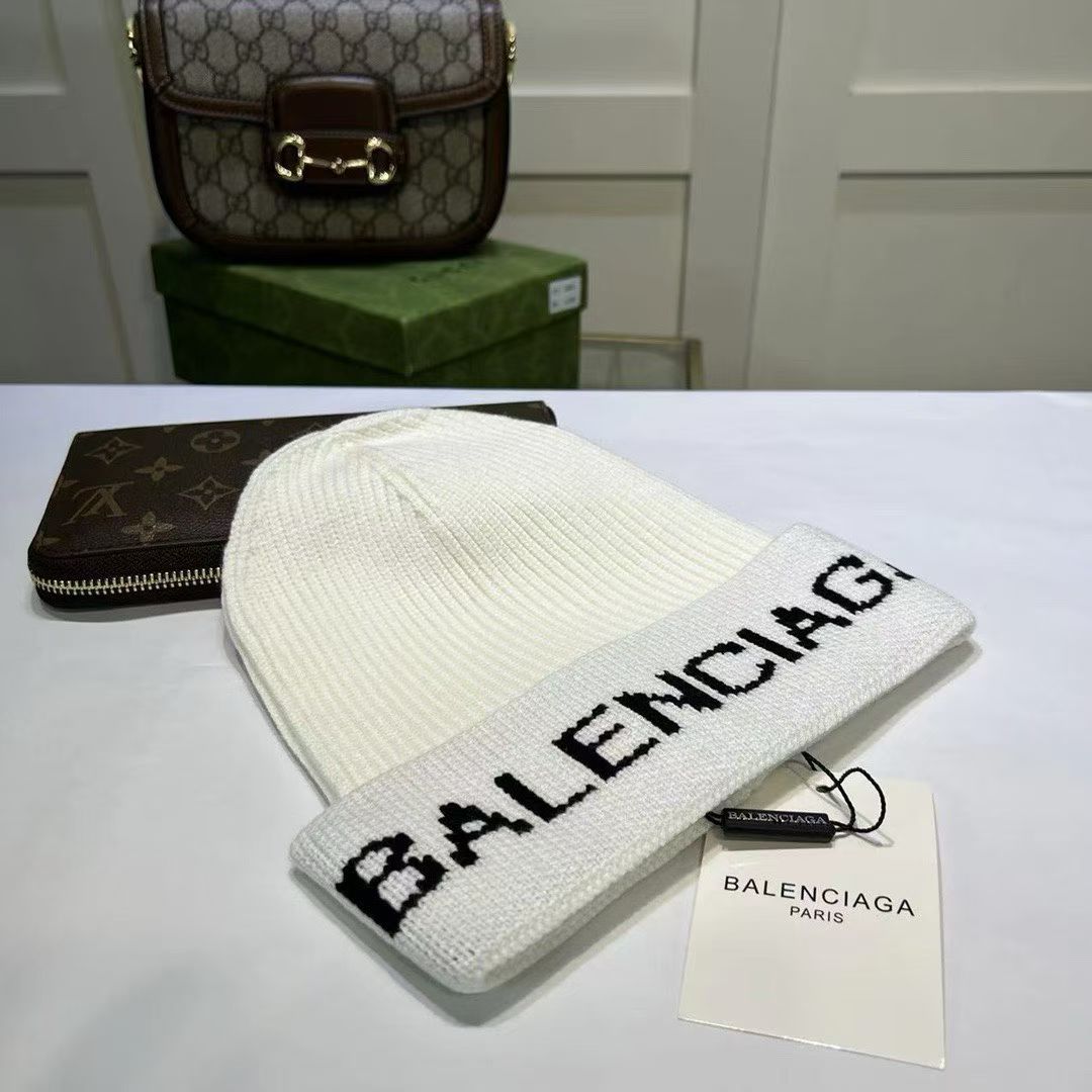 M1R86J86 Fashion hats