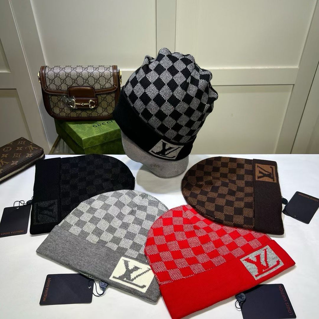 M1R86E51 Fashion hats
