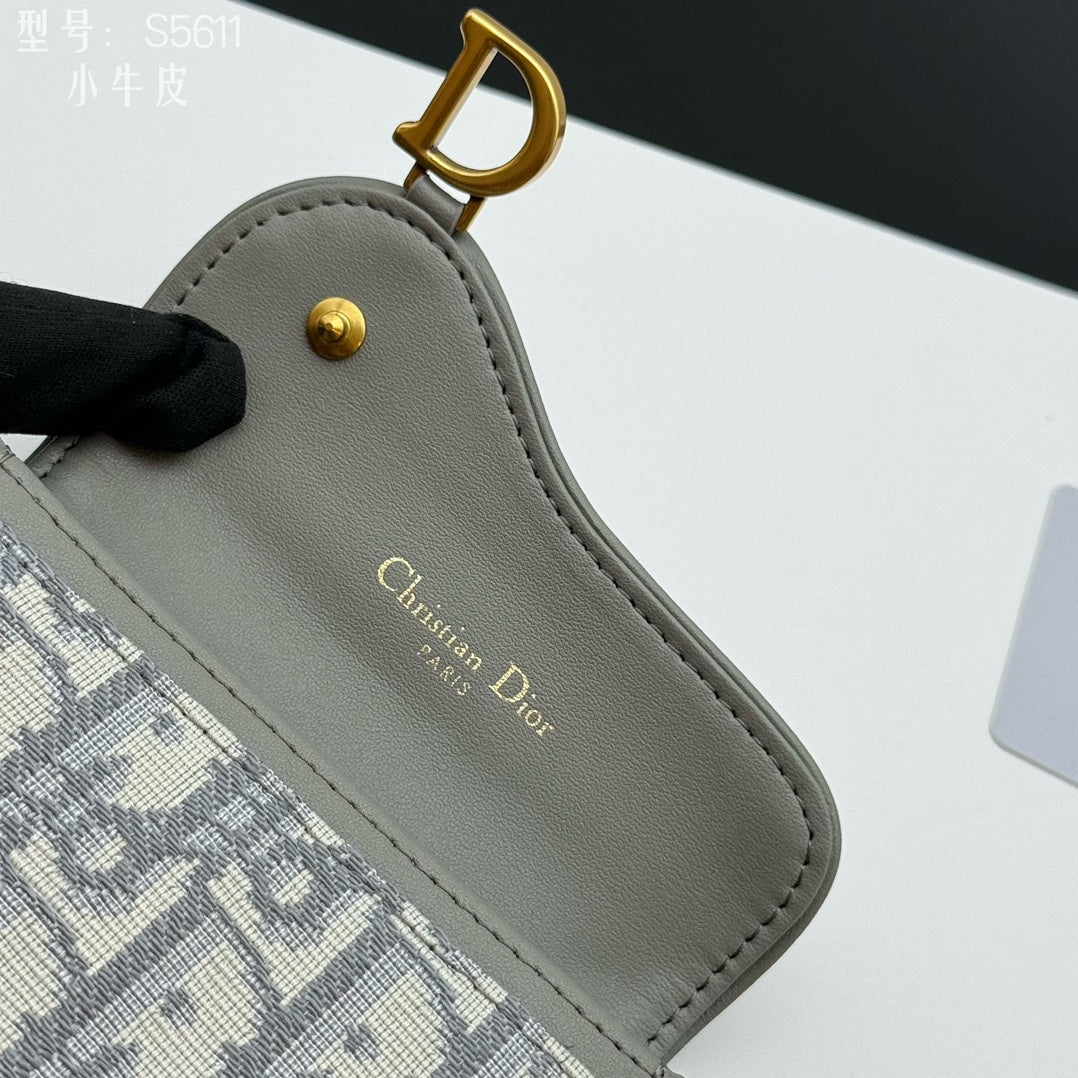 B1X76D5 Fashion wallets