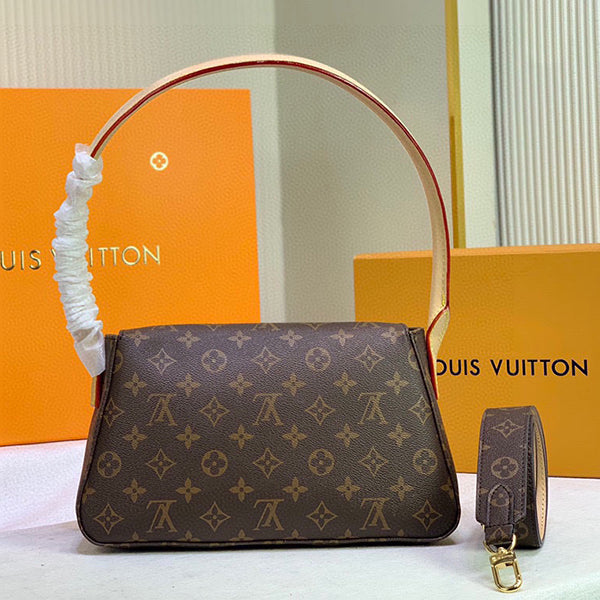 B1X66E12 Fashion high-quality leather bag