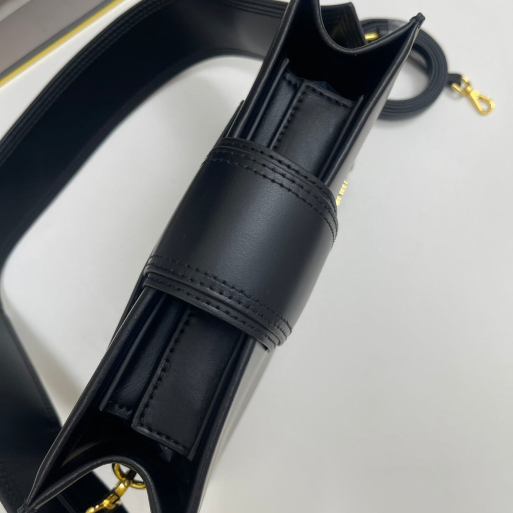 136PA25B Popular leather bag