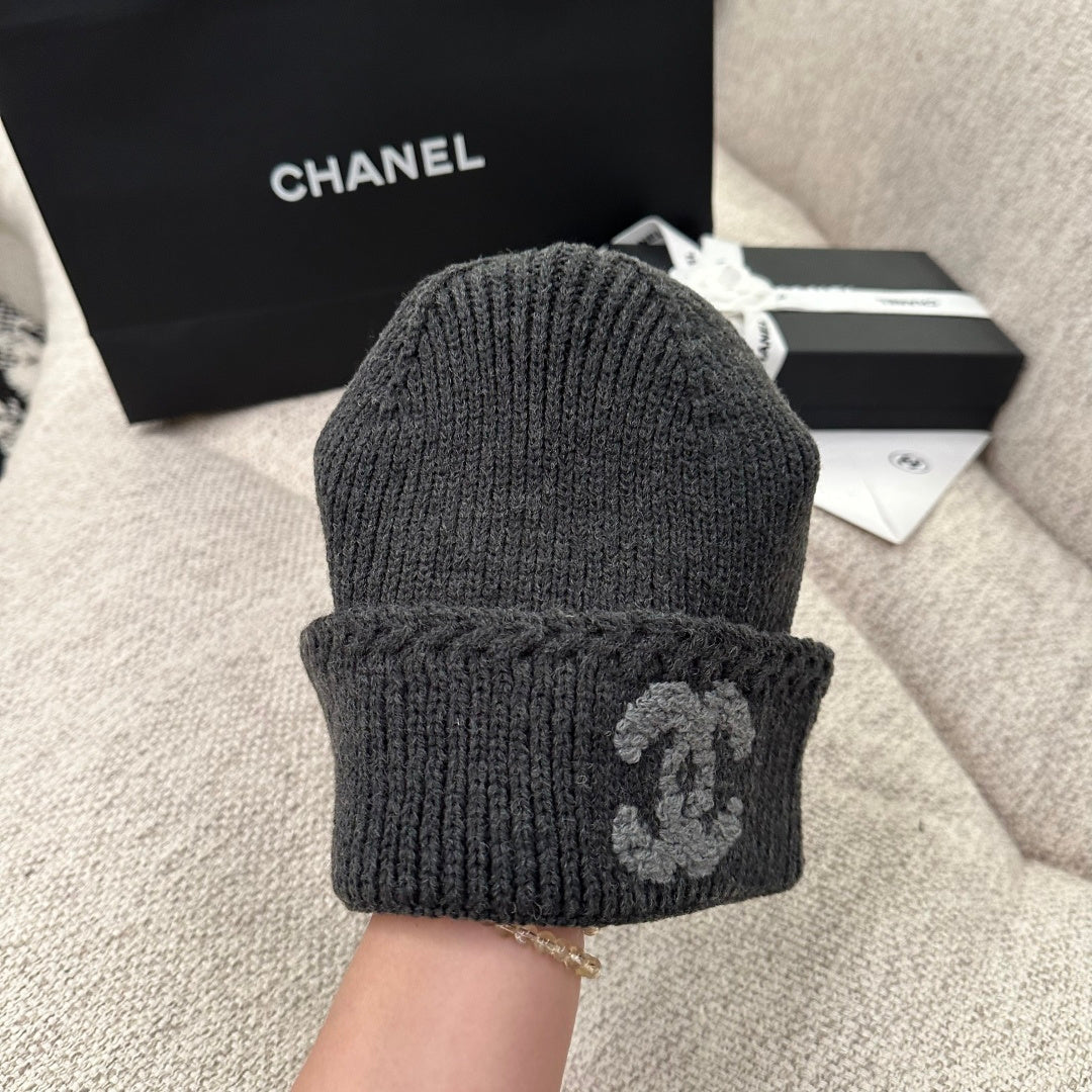 M1R96C2 Fashion hats