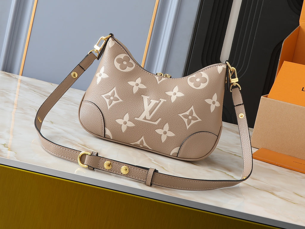 B1R76E48 Fashion leather bag