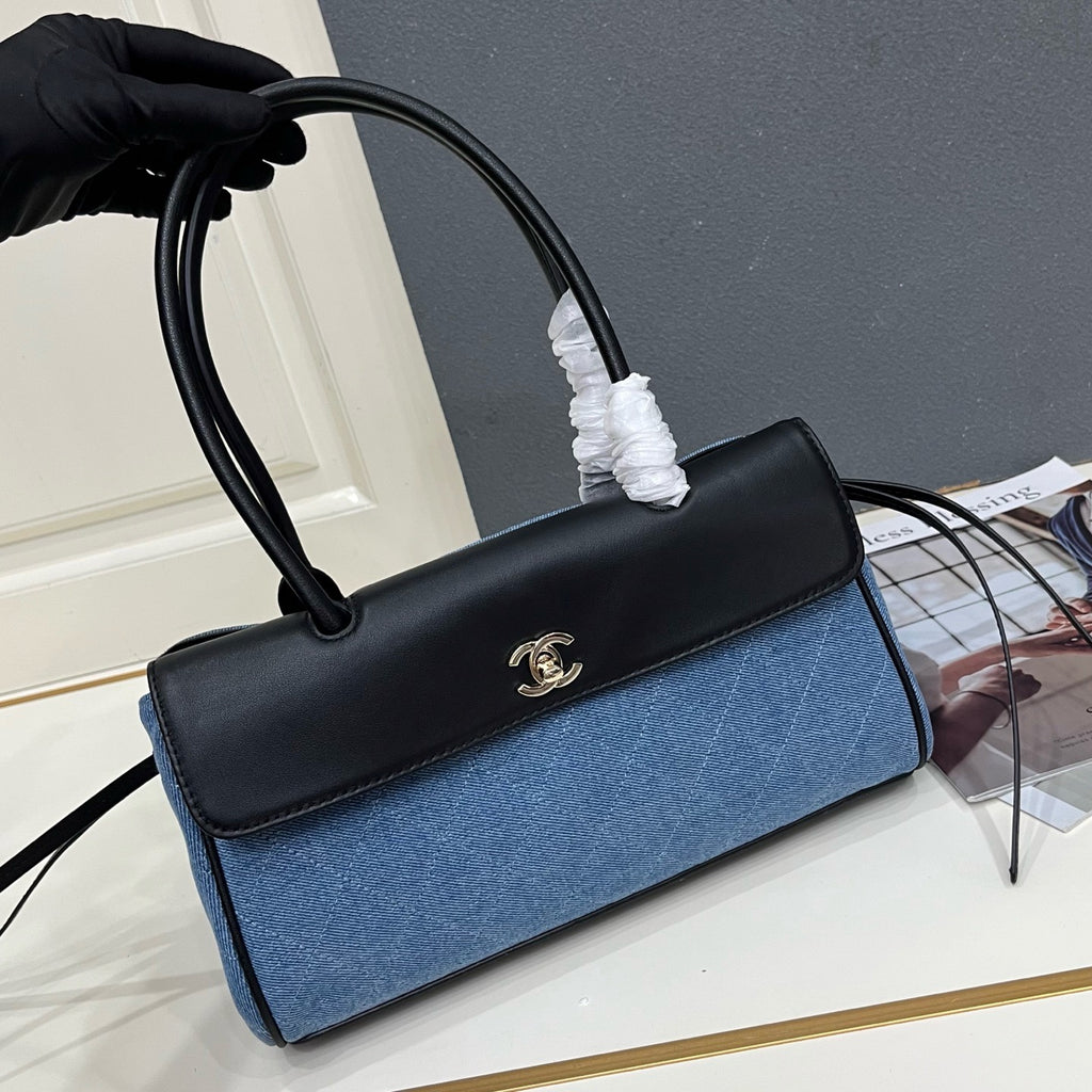B1R76C24 Fashion bag