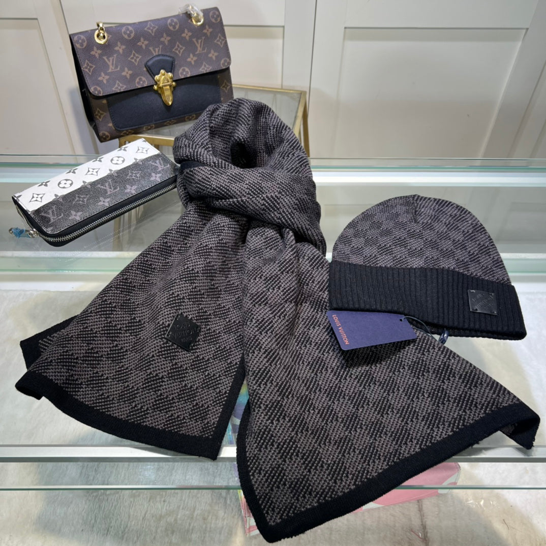 M1R96E22 Fashion Hat and scarf set