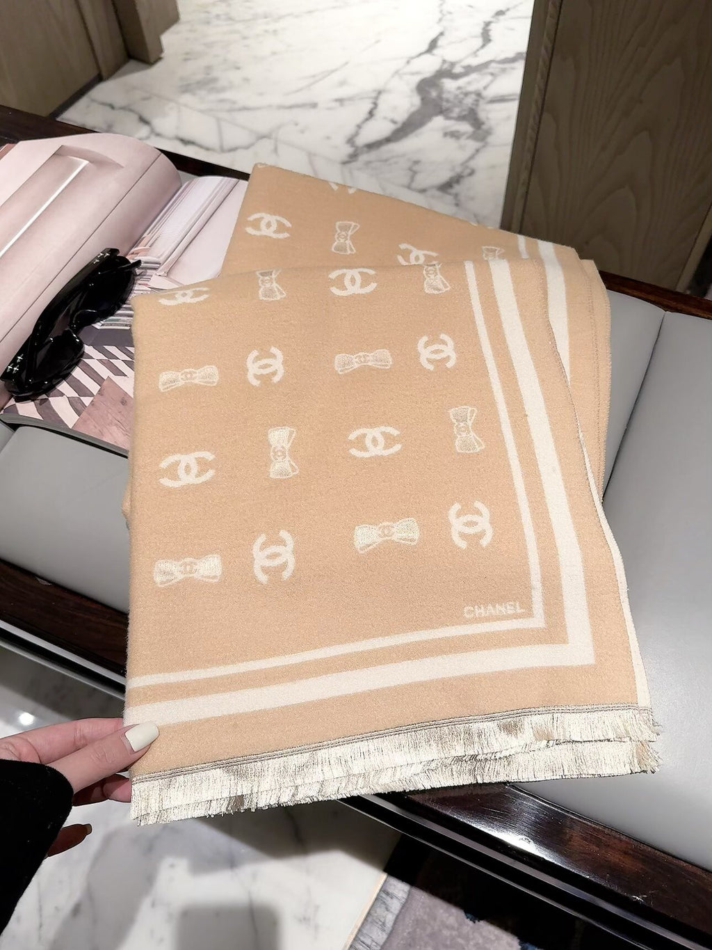 W1R86C110 Popular Winter Scarves