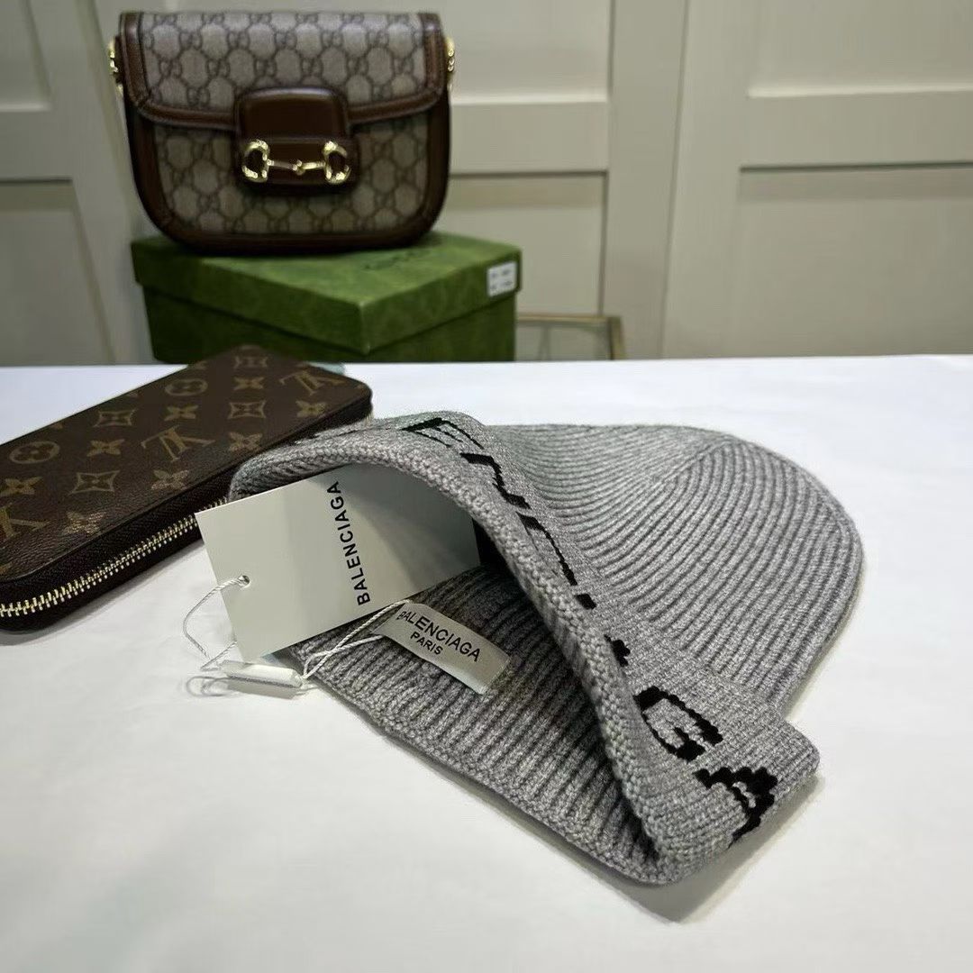 M1R86J86 Fashion hats