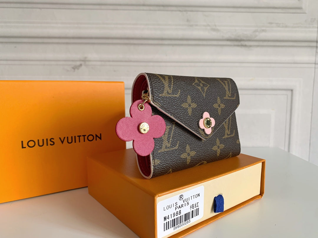 146PE54B Popular leather  Wallets