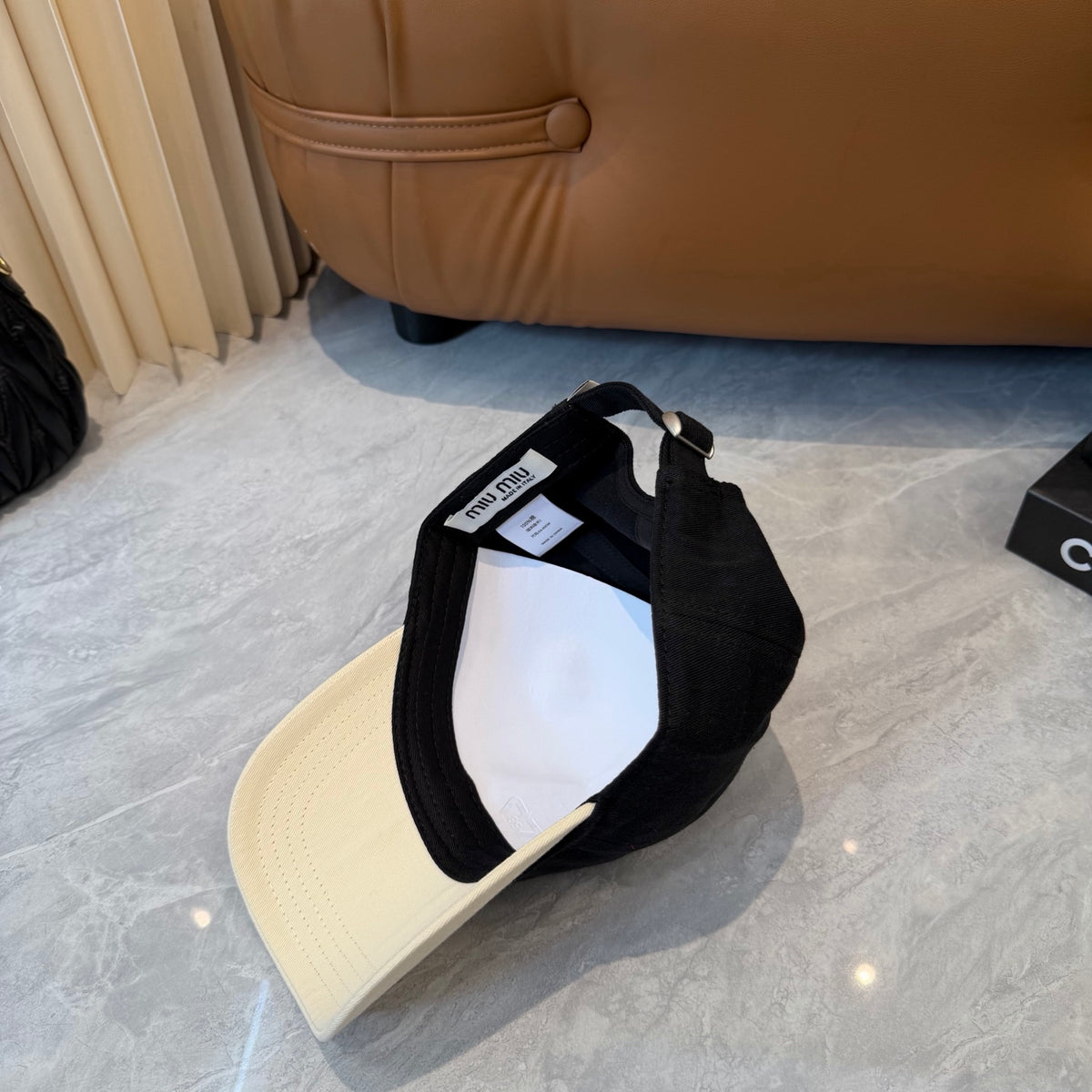 M1R76A8 Fashion hats