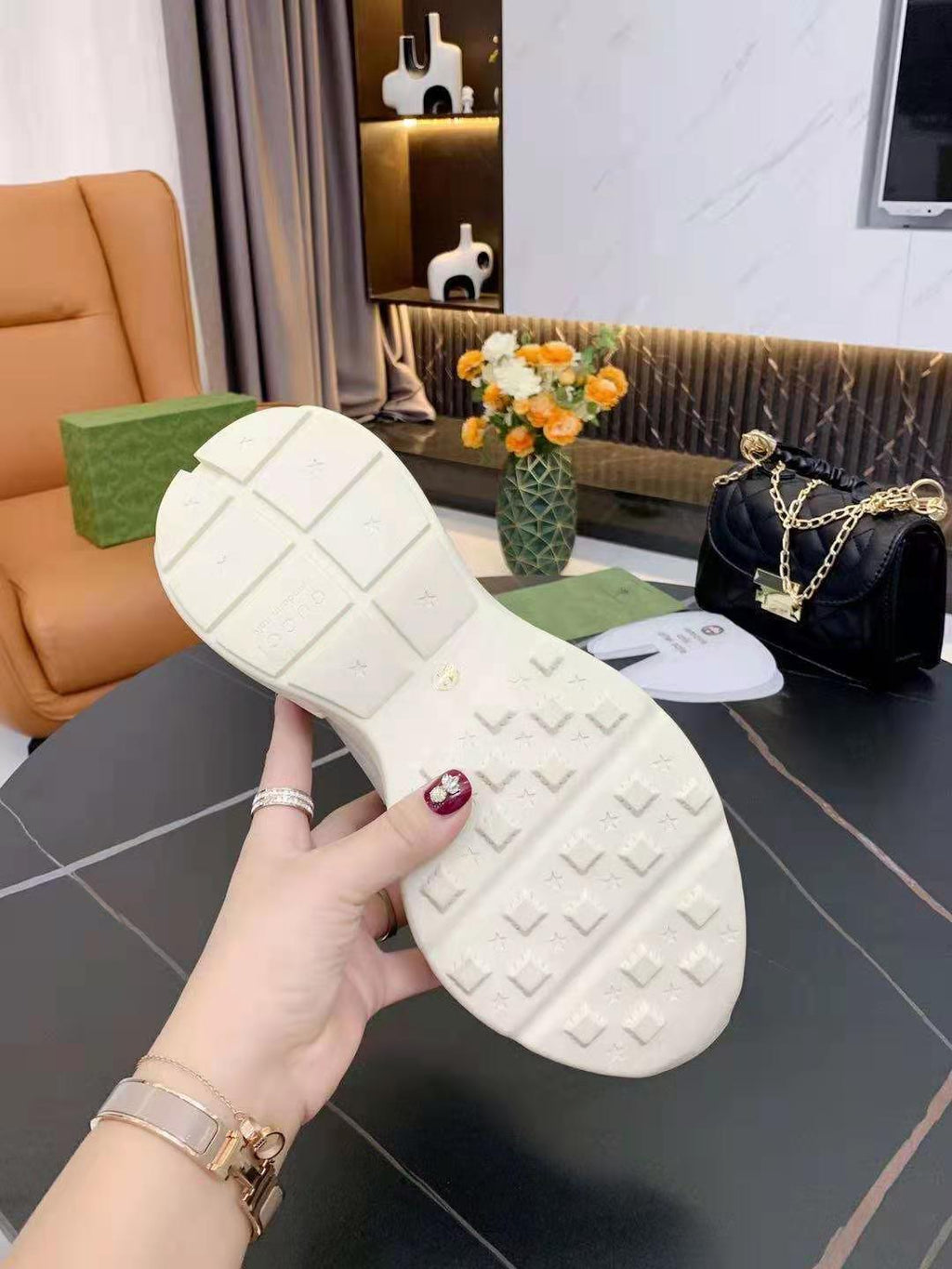 Z2P96B29 Popular high-quality leather shoes