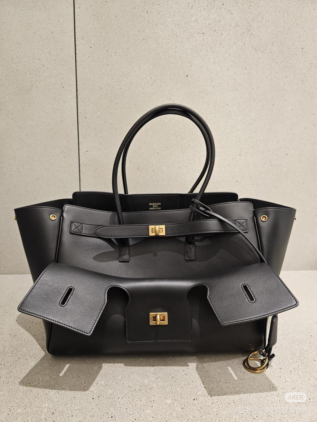 146RJ1B Popular leather bags