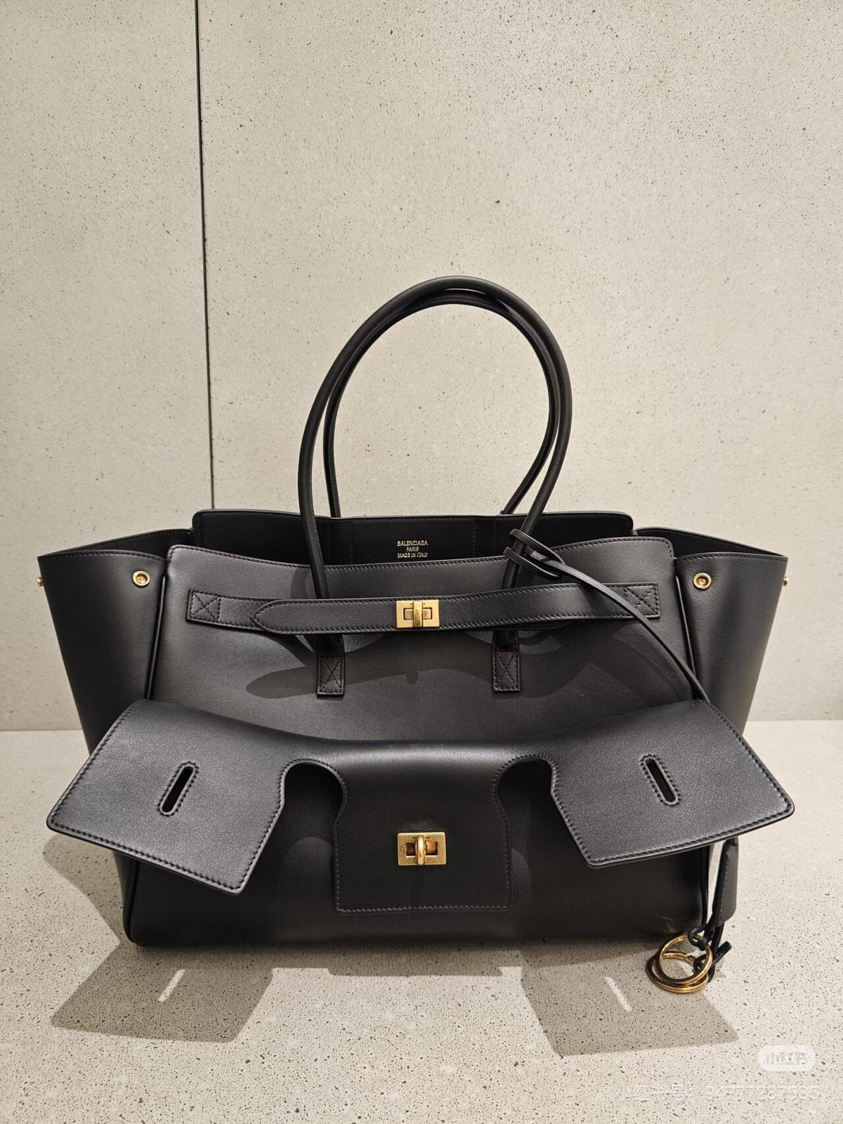 146RJ1B Popular leather bags