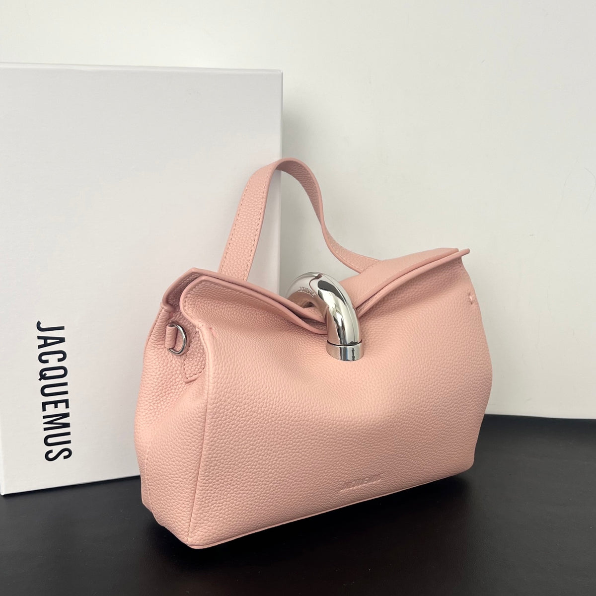 B1R106A2 Fashion leather bag
