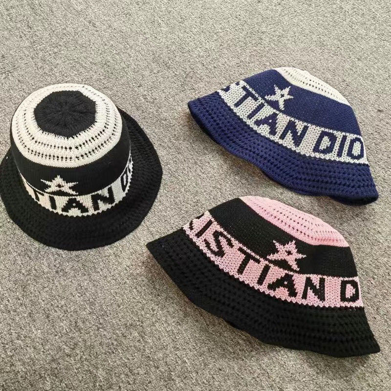 M1R76D22 Fashion hats