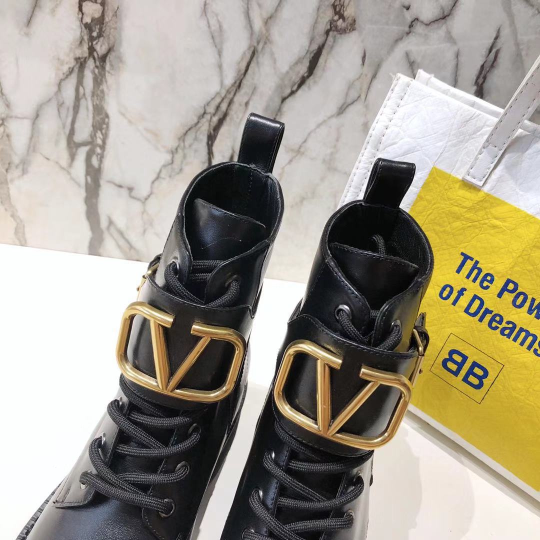 Z2P96VL23 Popular high-quality shoes