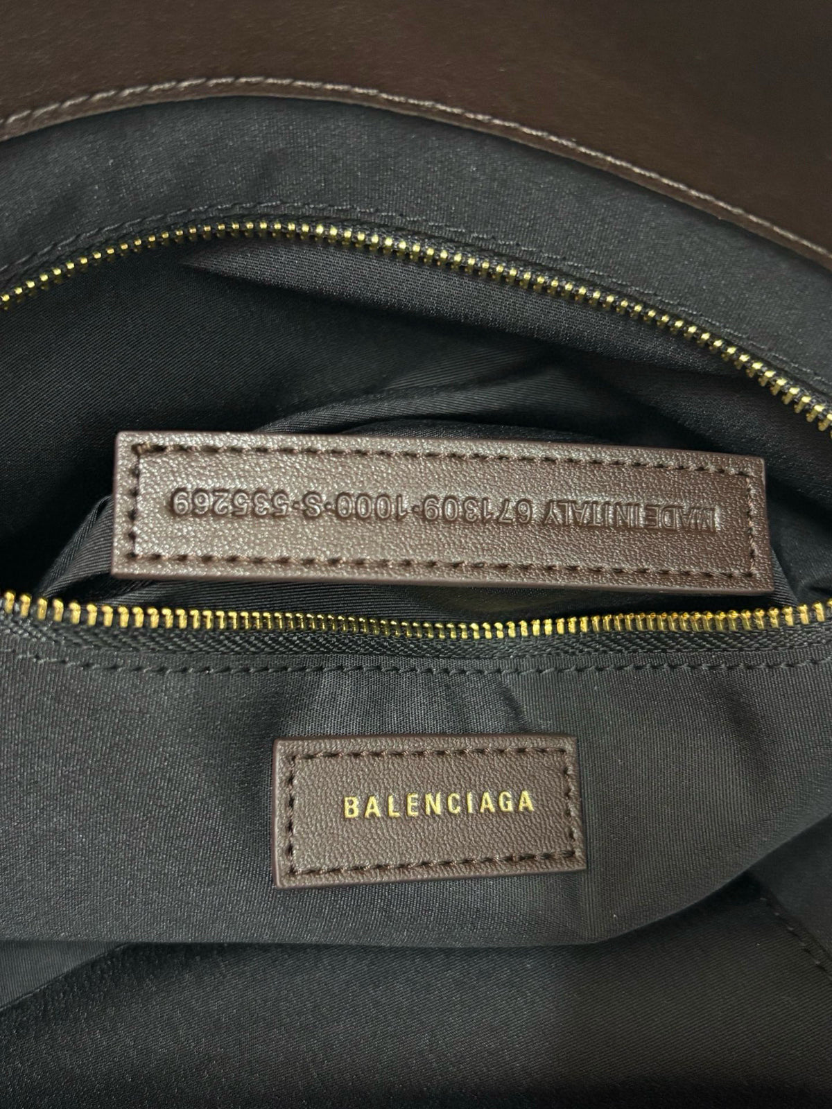 B1P46J147 Popular leather bags
