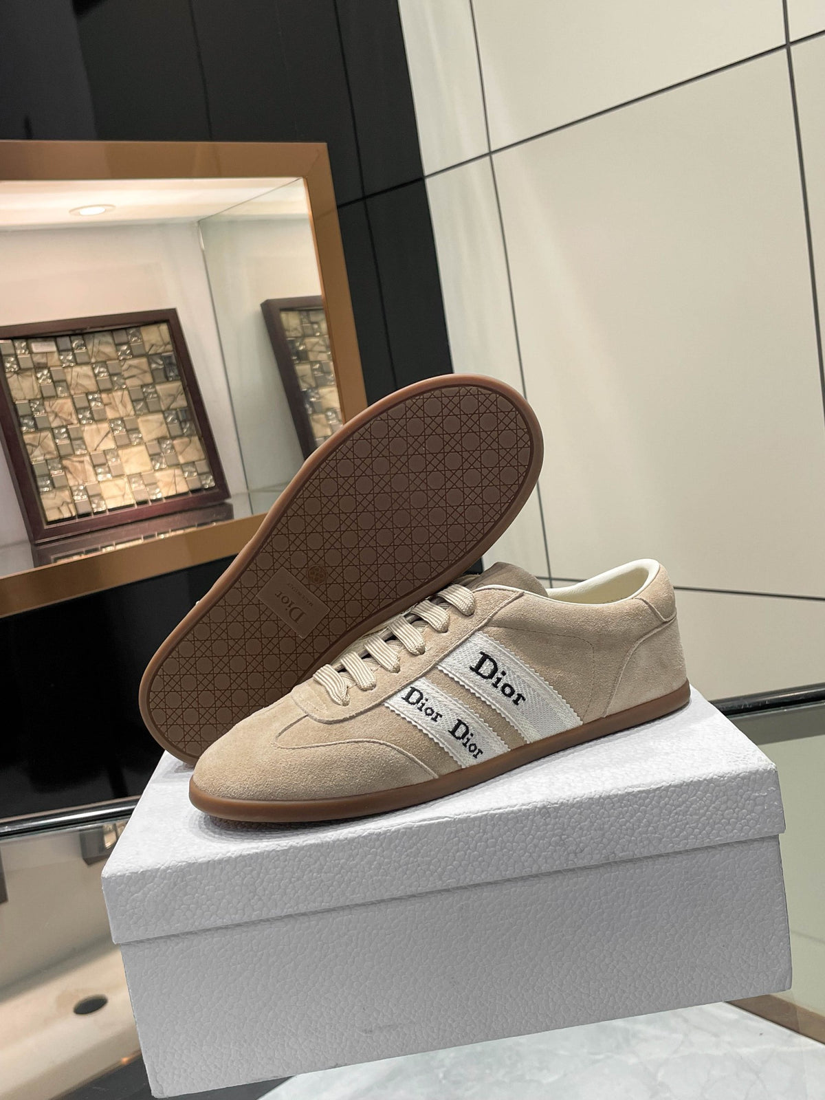 Z2P96D19 Popular high-quality shoes