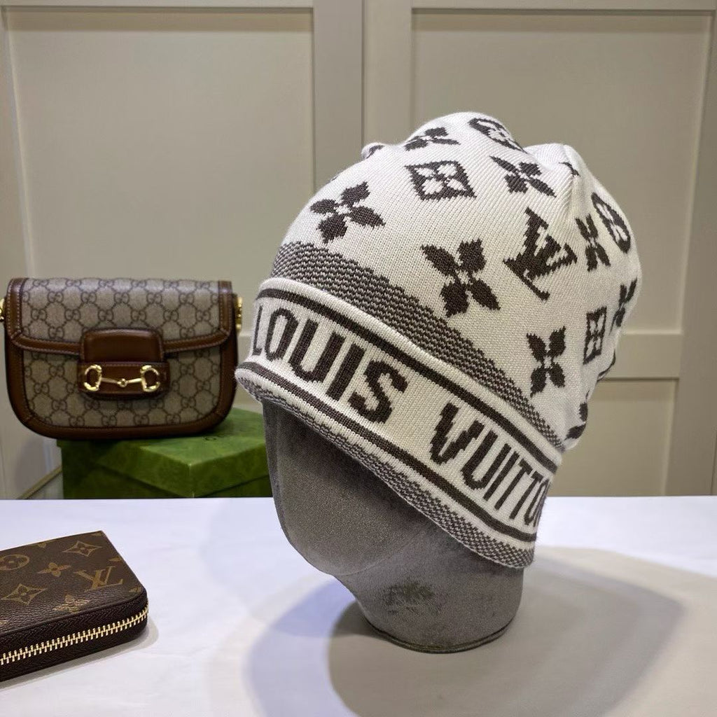 M1R86E69 Fashion hats